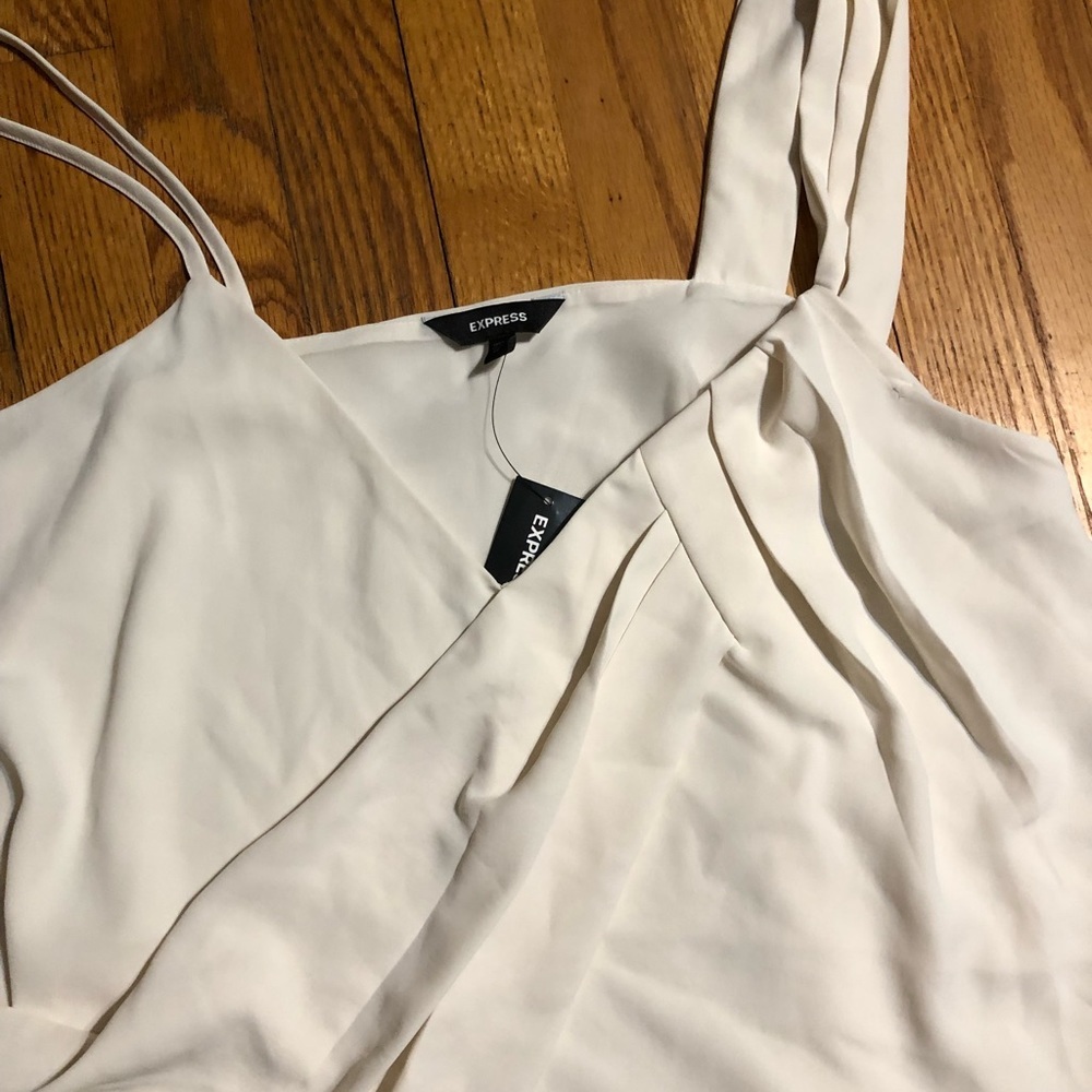 NWT Express Top - Picture 3 of 7